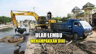 Kali Bekasi Di Bersihkan, Ular Berkepala Lembu Yg Sering Minta Tumbal Menampakkan Diri.!!