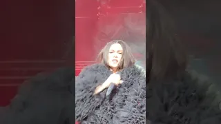 Jessie J intro + do it like a dude Hamburg