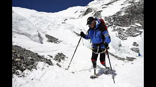 Первый поднялся на Эверест без ног, второй спустился на сноуборде. Чего вы еще не знали об Эвересте?