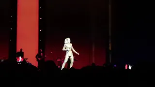 Polina Gagarina - Стану солнцем Live (Санкт-Петербург, 19.04.2019)