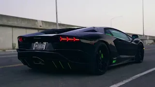 5_Flame-Spitting-Aventador-S-in-4K-.