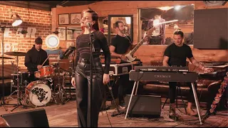 Sade - No Ordinary Love (Live cover session by Alexandra Miller)