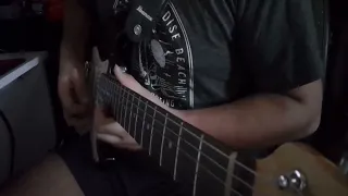 Tocando batería y guitarra. 🥁🎸🎧 Tema "Tu estas aquí" de Jesús Adrián Romero 🎼