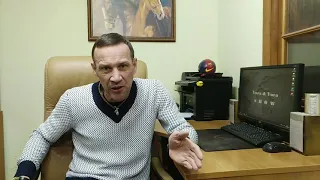 Анекдот: Баба - Яга  поймала красивого парня!