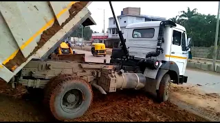 Tata dumper 1618 4x4 Tipper at work