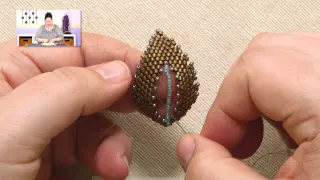 Beadweaving Basics: Filling in the Center of a Russian Leaf