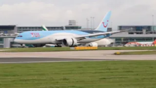 TUI 787-9 DREAMLINER LANDING  ( MANCHESTER AIRPORT )