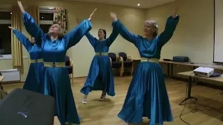 Hallelu Et Adonai dance Menorah