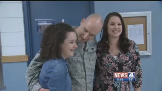 Surprise Squad: Military father gives his daughters huge surprise at school