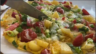 Mix eggs with potatoes and a red pepper! It's so delicious! Yummy snacks❗ ASMR cooking.