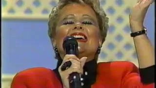 Tammy Faye Bakker sings Amazing grace