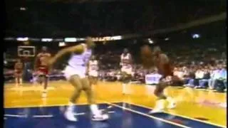 Magic on MJ's Switch-Hand Lay-up