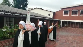 ROSARIO DE LA AURORA - con las Dominicas Hijas de Nuestra Señora de Nazareth