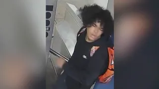 Subway rider hit 4 people with a piece of wood: NYPD