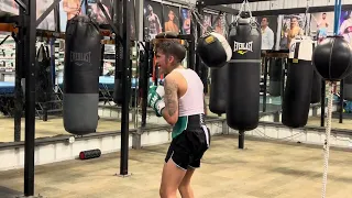 BAM IN CAMP FOR GALLO READT TO KNOCK HIM OUT EsNews boxing
