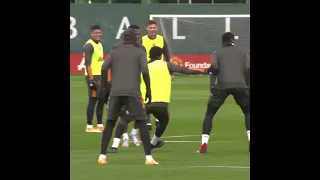 Pogba destroyed rashford in training