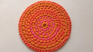 No Knitting / No Crochet / No Frame - पुरानी साड़ी से बनाएं  Doormat , Craft With Priya