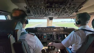 Unbelievably Smooth Landing of a Boeing 747 - Did We Even Touch Down?"