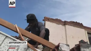 Missouri residents begin to clean up after tornado