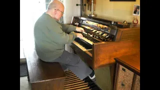 Mike Reed plays "Misty" on the Hammond Organ