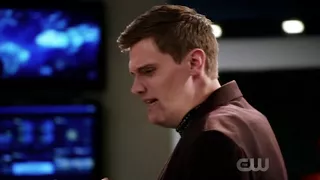 Ralph Discovers His Shapeshifter Abilities | The Flash 4x13 | True Colours