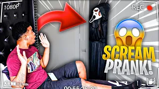 HILARIOUS SCREAM Scare PRANK On Boyfriend..