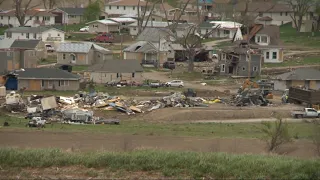 Minden, Iowa family displaced after Friday tornado: 'It looked like a war zone'