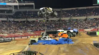 Monster Jam World Finals 20 XX 7 TRUCK JUMP ENCORE - Orlando Florida 2019 05/11/19