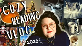 Cozy Snowed In Christmas Reading Vlog