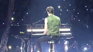 Shawn Mendes - bstage piano medley (Birmingham, UK 09/04/2019)