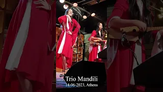 Trio Mandili 14 06 2023 Gazarte Athens Greece — Gaprindi