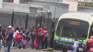 Texas sends another migrant bus to LA