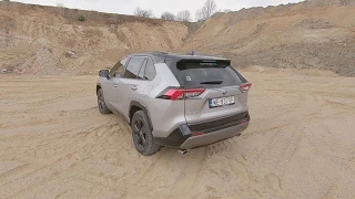 Toyota RAV4 2.5 Hybrid FWD e‑CVT - test