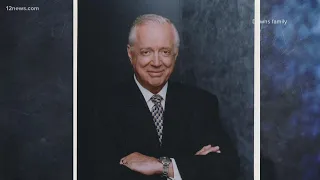 Longtime broadcaster Hugh Downs dies at age 99 in Scottsdale home