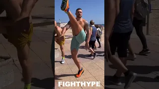 Usyk NEW Tyson Fury KICK IN THE FACE Training; LEVELS UP Conditioning with ROCKETTES Eye High Kicks