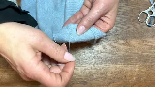 Réparer un trou dans un pull avec de la Laine Saint-Pierre - How to repair a small hole in a jumper