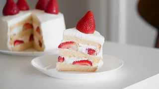 Strawberry Cream Cake 🍰