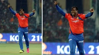 Dwayne Smith claims 4 wickets for just 8 runs |वनइंडिया हिन्दी