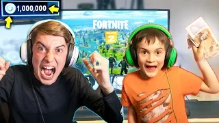 Little Bro Spends £1000 on Youtuber's Credit Card in Fortnite Item Shop!