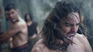 Spartacus Спартак против Gannicus Ганника "Два Лучших Гладиатора".