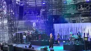 Extrait du concert de Zazie aux arènes de Nîmes 30 juin 2023