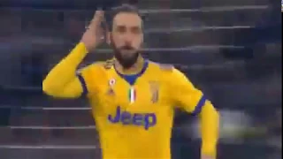 HIGUAIN'S GREAT GOAL WINS IT FOR JUVE AGAINST NAPOLI