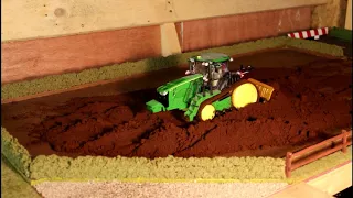 Mechanical Failure while the RC John Deere 8360RT is Dozing