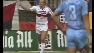 Jurgen Klinsmann (Stuttgart) - 30/08/1986 - Bayer Uerdingen 6x4 Stuttgart - 2 gols