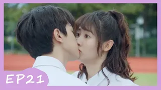 Gu Weiyi the Expert! Cured Momo's bad mood using just one kiss|Put Your Head on My Shoulder