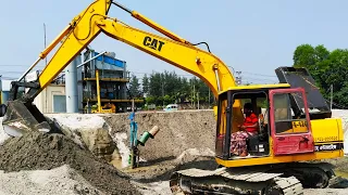 Excavators Loading for track!! CAT Working Video