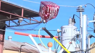 APS warns Valentine's Day balloons can cause power outages | Cronkite News