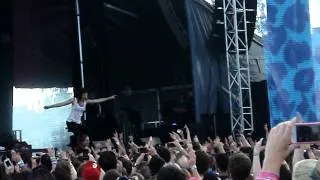 Kim from Matt + Kim booty dances on hands @ CatalpaNYC 7/29/2012