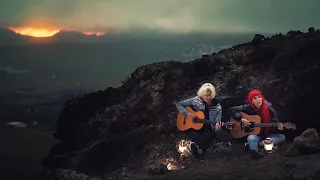 Starman - MonaLisa Twins (David Bowie Cover)