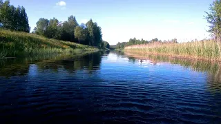 Бреющий полёт над водой. Дрон садиться на воду и пытается взлететь.